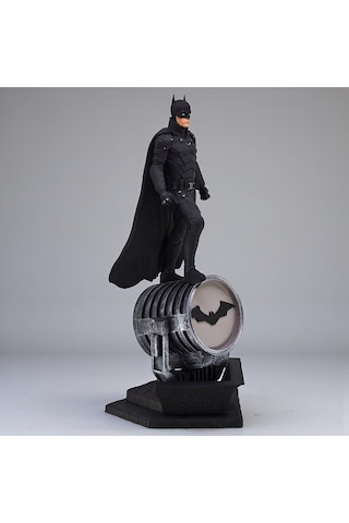 Batman - Kara Şövalye Figür 30 Cm