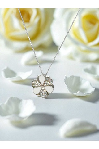 Dönen Mineli Taşlı Beyaz Çiçek Figürlü 925 Ayar Gümüş Kolye Hareketli Ve Zarif Tasarım Gümüş