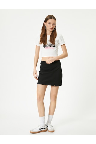 Koton Mini Etek Yüksek Bel Yırtmaç Detaylı Slim Fit Krep Scuba Kumaş Siyah 4sal70069ık Siyah