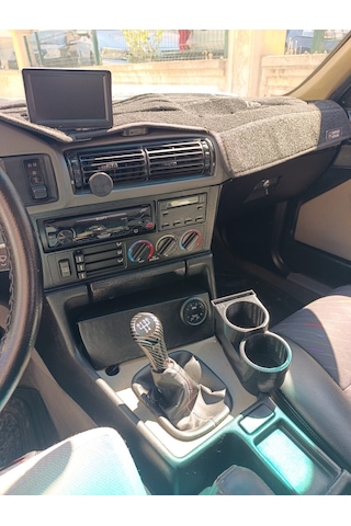 Bmw E34 Uyumlu Bardaklık Ve Telefon Tutucu 1 Adet