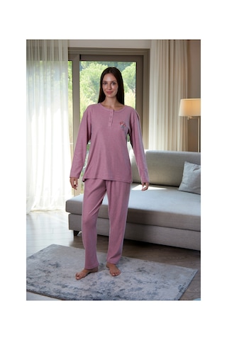 Estiva Kadın Nakış İşlemeli Patlı İnterlok Şardonlu Pijama Takımı Pudra Estiva Kadın Nakış İşlemeli Patlı İnterlok Şardonlu Pijama Takımı Pudra