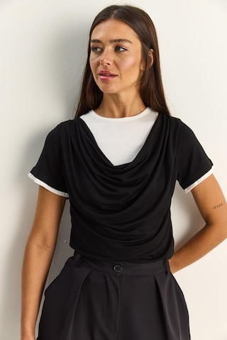 Shade Kadın Çift Kat Görünümlü Degaje Yaka Kısa Kol T-shirt 6140 60286132 - Siyah