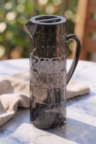 Akrilik Allegra Füme 7 Parça Kadeh & Su Meşrubat Bardağı 450 Ml Ve Akrilik Allegra Füme 1,5 Lt Sürahi Cam Değildir