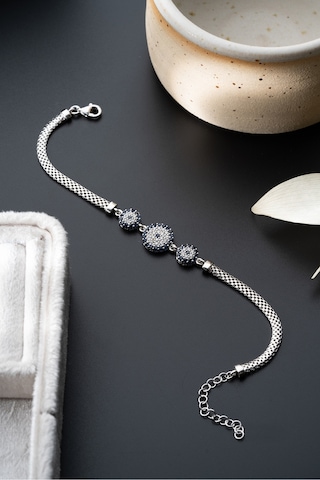 Çekirdekjewelry Gümüş Nazar Boncuklu Bileklik 925 Ayar Zirkon Taşlı Modern Kadın Takısı Gri