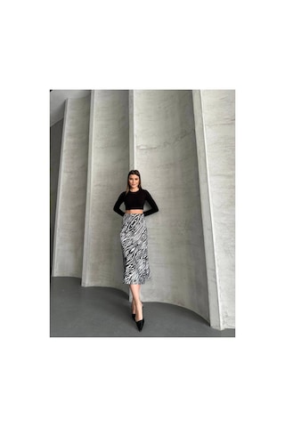 Asur Boutique Asur Butik Kadın Saten Beli Lastikli Etek Beyaz
