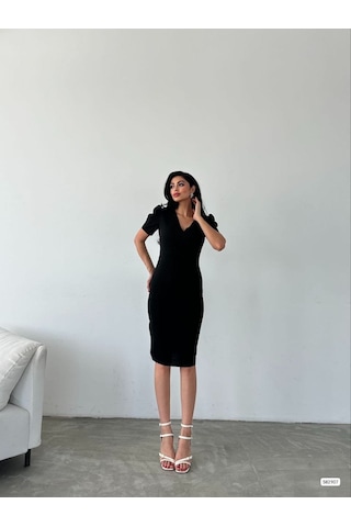 Soonaksesuar Kadın Kruvaze Yaka Yandan Yırtmaç Detaylı Scuba Krep Kumaş Midi Boy Elbise Siyah