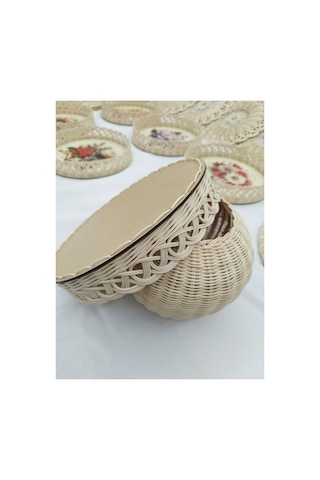 %100 Doğal El Yapımı 1. Sınıf Mdf Tabanlı Fincan Temalı Dekoratif Rattan Sunum Tepsisi 30 Cm, 6 Cm, 2 Mm %100 Doğal El Yapımı 1. Sınıf Mdf Tabanlı Fincan Temalı Dekoratif Rattan Sunum Tepsisi 30 Cm, 6 Cm, 2 Mm