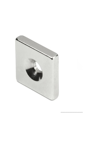 20X20X5X5 Vida Atılabilir Köşeli Havşa Delikli Neodyum Mıknatıs