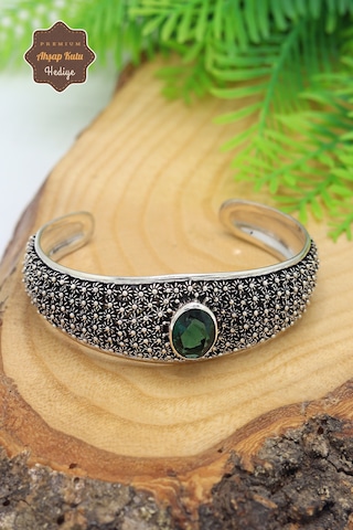 Zümrüt Taşlı Yöresel İşlemeli 925 Ayar Saf Gümüş Kadın Bilezik 201024738 Gümüş