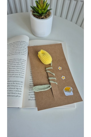 Sarı Lale Örgü Kitap Ayracı Amigurumi Kitap Aksesuarı
