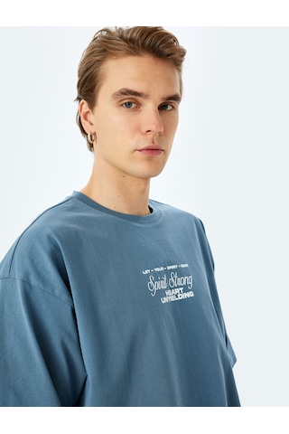 Koton Pamuklu Tok Kumaş Kısa Kollu Bisiklet Yaka Slogan Baskılı Oversize Tişört Mavi 5sam10182hk Mavi