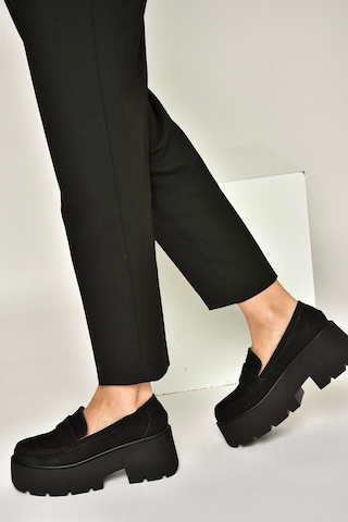 Fox Shoes Y272972502 Siyah Süet Kalın Tabanlı Günlük Kadın Ayakkabı Siyah