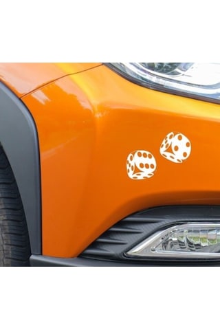 Zar Atma Araba Sticker Yapıştırma Resim