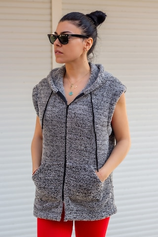 Kadın Gri Peluş Kalın Fermuarlı Kapüşonlu Yelek 23kylkmy01 001