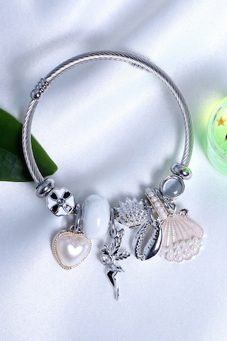 Bhs Life Kadın Beyaz Deniz Kabuğu Charmlı Çelik Bileklik Çelik