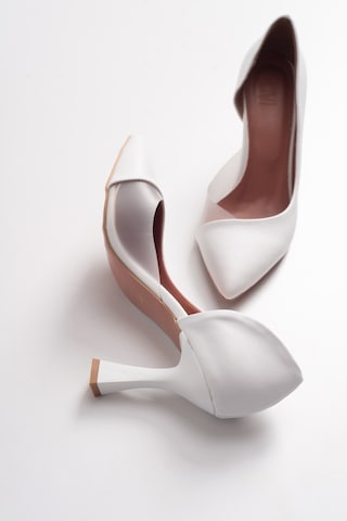 Luvishoes 653 Beyaz Cilt Topuklu Kadın Ayakkabı Beyaz