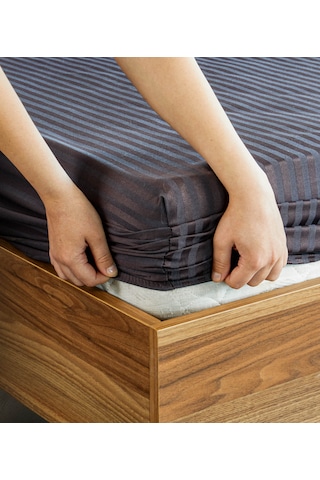 Pamuklu Çizgili Saten Çift Kişilik Lastikli Çarşaf Seti 180x200 Antrasit