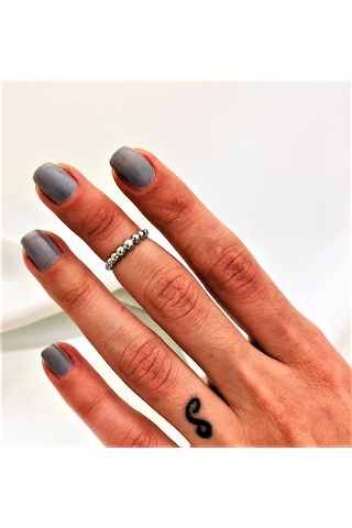 GÜMÜŞ KAPLAMA KARARMAZ KRALİÇE TACI FİGÜR ALTTAN AYARLI EKLEM YÜZÜK-YÜZÜK33 Gümüş