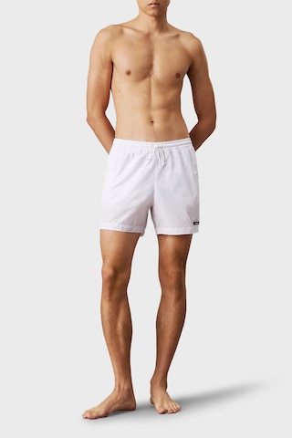 Calvin Klein Erkek Mayo Short Km0km01111 Yaa Beyaz Beyaz