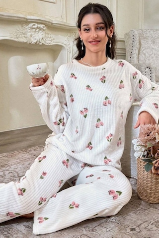 Bella Notte Çiçek Desenli Fitilli Pamuklu Uzun Pijama Takımı Kırık Beyaz