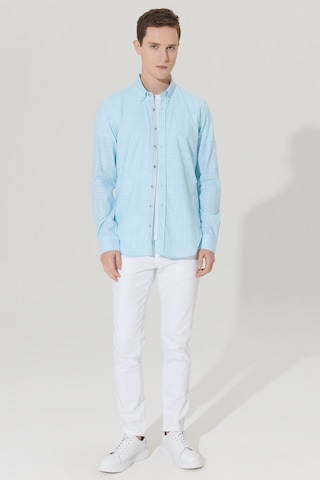 AC&Co / Altınyıldız Classics Erkek Turkuaz Slim Fit Dar Kesim Düğmeli Yaka Keten Görünümlü %100 Pamuk Flamlı Gömlek Turkuaz