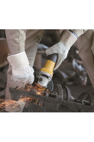 Stanley STGS7115 710 W 115 MM Profesyonel Avuç Taşlama Makinesi