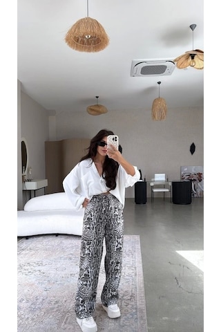 Defymoda Kadın Saten Kumaş Leopar Desenli Pantolon Beyaz