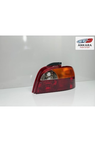 Toyota Avensis 1998 - 2000 Stop Lambası Sağ