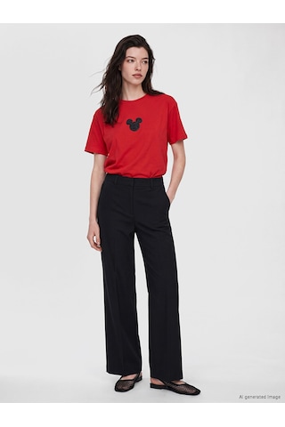 Lcw Comfort Kırmızı Minnie Mouse Nakışlı %100 Pamuklu Kadın Tişört