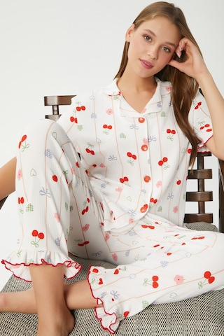 Ritnice Kadın Enda Fırfırlı Kurdela Desen Alt Üst Pijama Takımı