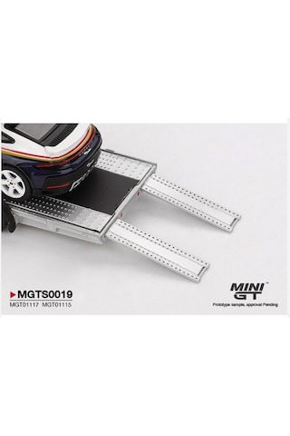 Mini Gt Porsche 911 Dakar 718 / Volkswagen Id. Buzz Porsche Centrum Gelderland Roughroads 3lü Set 0019