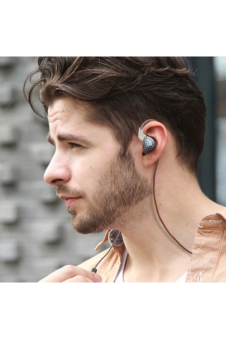 Çırtıklı Demir Kulaklık, Hifi Müzik