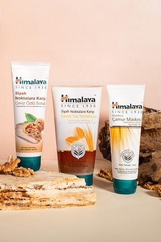 Himalaya Ceviz Özlü Siyah Nokta Karşıtı Yüz Peeling 75 ML