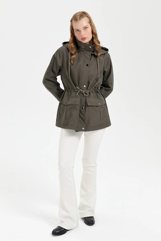 Desen Triko Kadın Kapüşonlu Kapaklı Cepli Kısa Trençkot 24416 Yeşil Yeşil