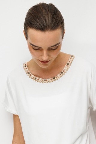 Desen Triko Kadın Sıfır Yaka Yakası Hasır Aksesuarlı Penye T-shirt 26819 Ekru Ekru
