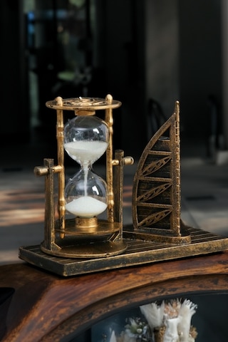 Thentech Dubai Figürlü 7 Dakika Zamanlı Kum Saati Şık Dekoratif Eskitmeli Vintage Görünüm Kum Saati