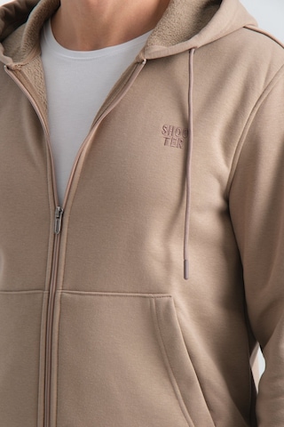 Shooter Sportswear Shooter Erkek Kışlık Eşofman Takımı Thermosoft Teknolojisi İçi Kuzu Görünümlü Regular Kalıp Minimal Logo Kapüşonlu Vizon