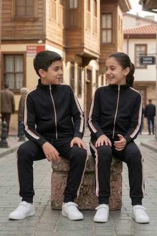 Pina Kids Erkek Çocuk Dik Yaka Üç Şeritli Şardonlu Dalgıç Eşofman Takımı Bej - Siyah