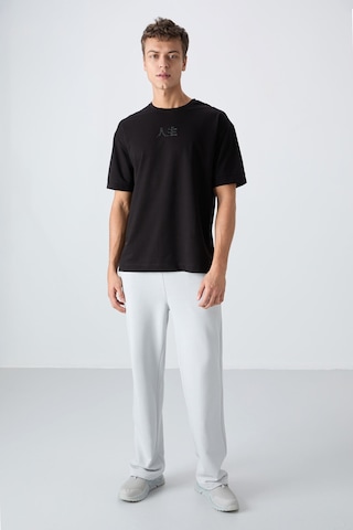 Tommy Life Siyah Pamuklu Kalın Yumuşak Dokulu Oversize Fit Baskılı Erkek T-shirt - 88342 Siyah