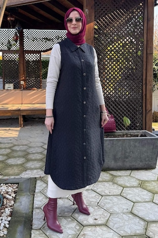 Rabia Şamlı Safir Kapitone Yelek Siyah Çok Renkli