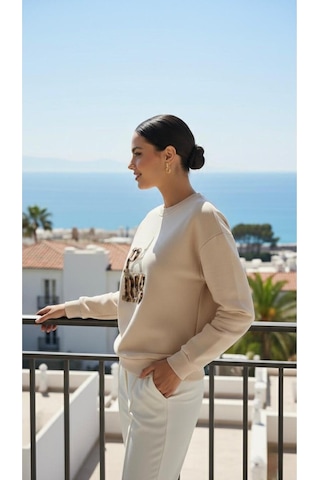 Taş Detaylı Eyfel Paris Yazılı Oversize Sweatshirt Ekru Ekru