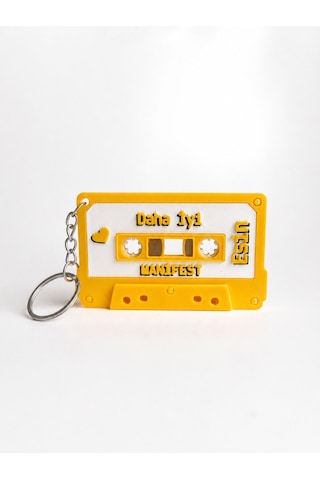 Manifest Esin Kaset Anahtarlık Retro Nostaljik Tasarım Anahtarlık Sarı Renk 8,5 Cm -