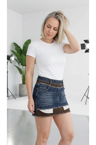 Byemelika Rahat Kalıp, Çift Katmanlı , Tasarım Cep Detaylı, Beli Lastikli, Denim Mini Etek Kahverengi