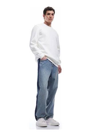 Koton Pamuklu Uzun Kollu Bisiklet Yaka Erkek Basic Sweatshirt Beyaz 6wam70017mk Beyaz