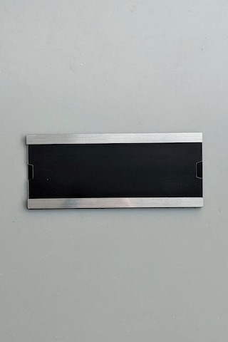 Metal Görünümlü Ofis Okul İşletme Kapı İsimliği Pratik Değiştirilebilir Kendinden Yapışkanlı