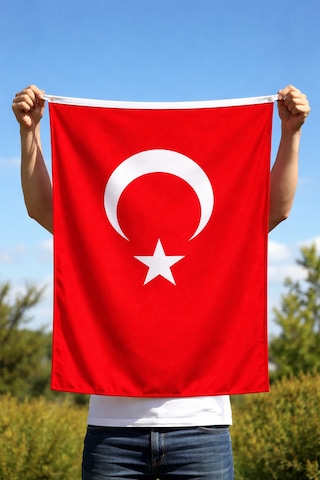 60x90 Cm Premium Türk Bayrağı Kaliteli Kumaş, Parlak Renk, Uzun Süre Kullanım Tek Ebat