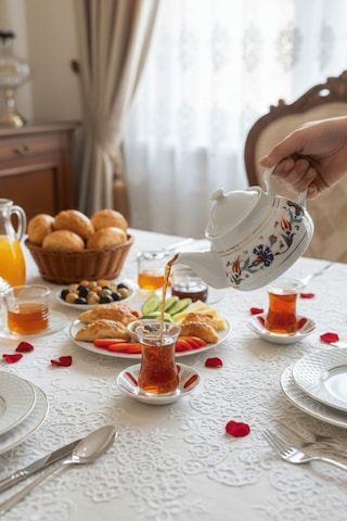 Osmanlı Desen Porselen Demlik - 650 Ml. Üst Demlik Beyaz