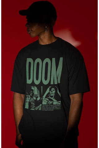 Doctor Doom Süper Kahraman Film Ön Baskılı Unisex Oversize Tişört Siyah