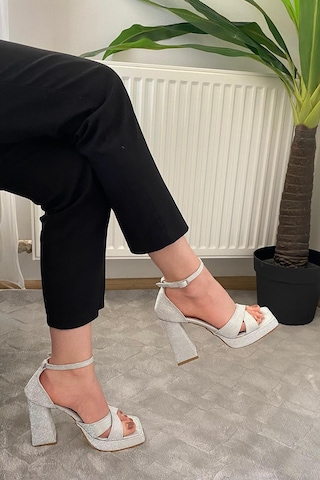 Preshley Kadın Luci Gümüş Simli Çapraz Bantlı 10 Cm Platfom Topuklu Aykkabı Gümüş