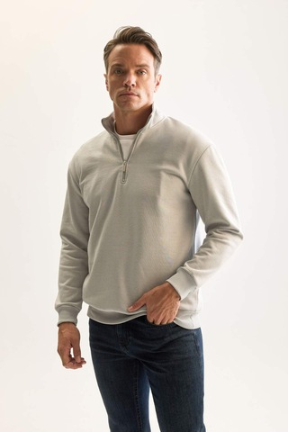 DeFacto Gri 3 İplik Pamuklu Şardonlu İçi Polarlı Comfort Regular Fit Rahat Kalıp Dik Yaka Fermuarlı Kalın Sweatshirt D9067AXNSGR253